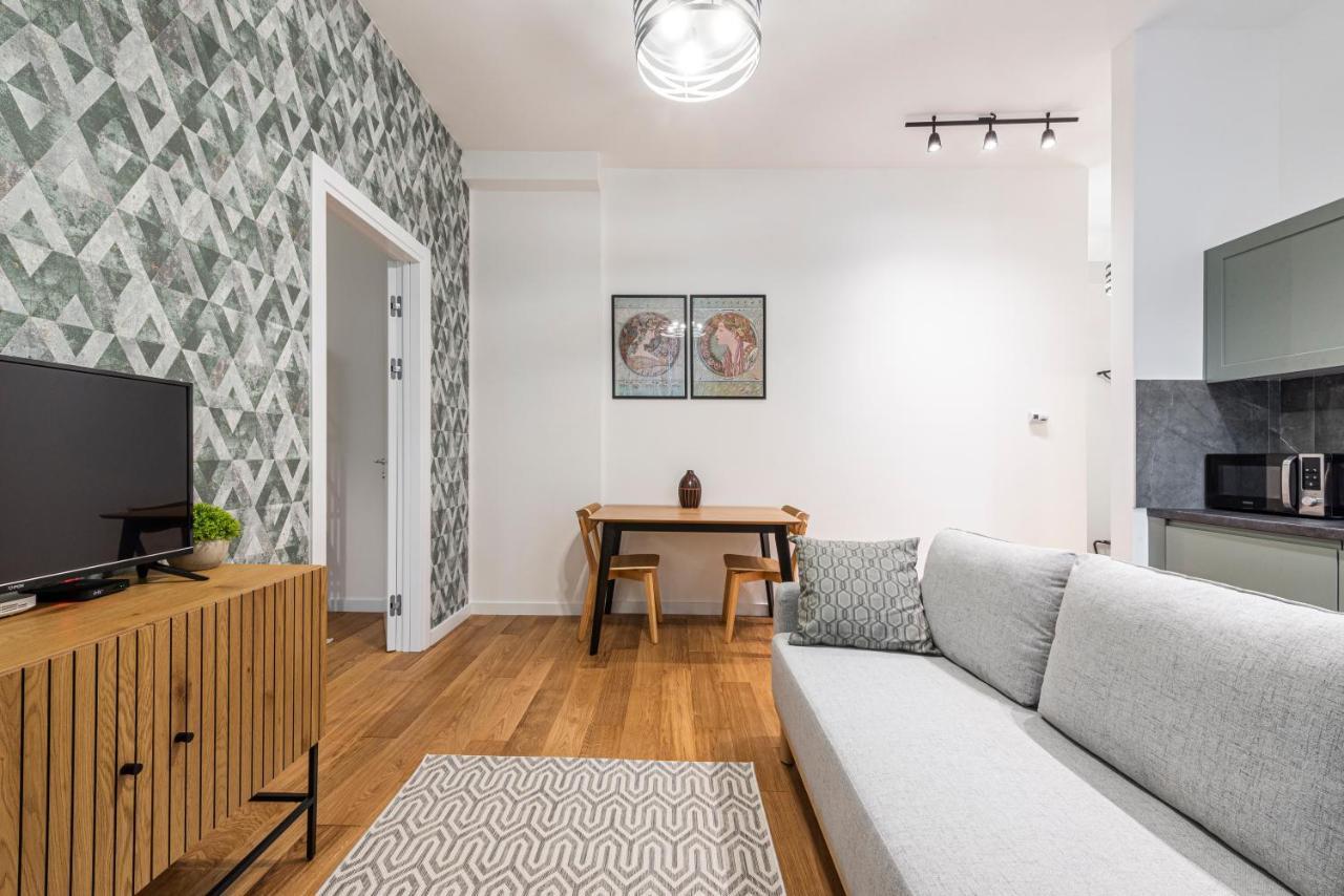 Vertigo One Bedroom Apartment - Free Private Parking-Fast Wi-Fi Νόβι Σαντ Εξωτερικό φωτογραφία