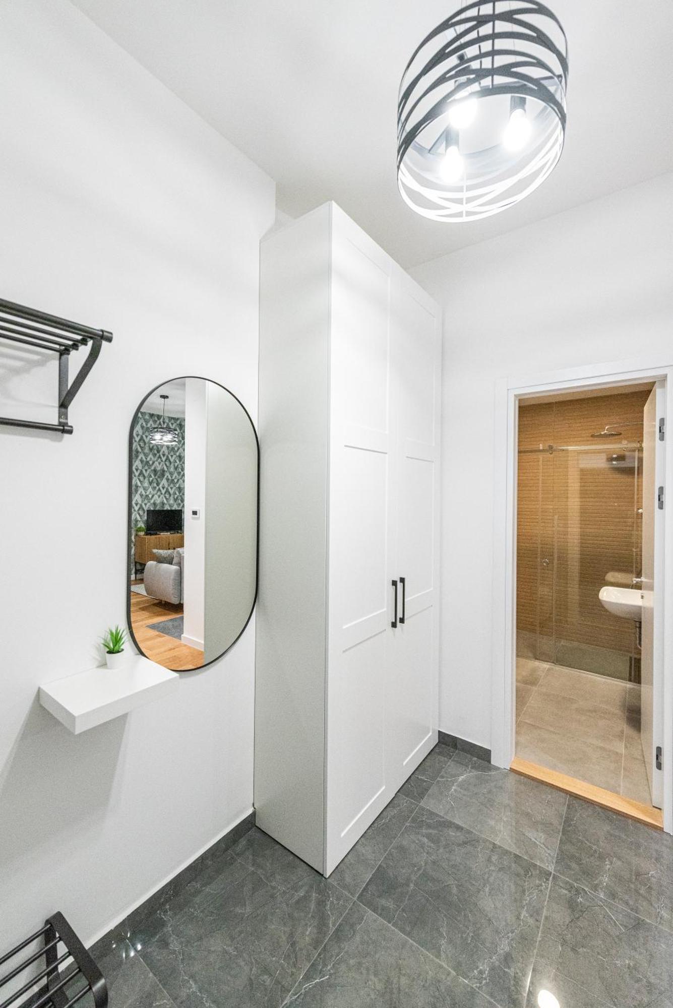 Vertigo One Bedroom Apartment - Free Private Parking-Fast Wi-Fi Νόβι Σαντ Εξωτερικό φωτογραφία