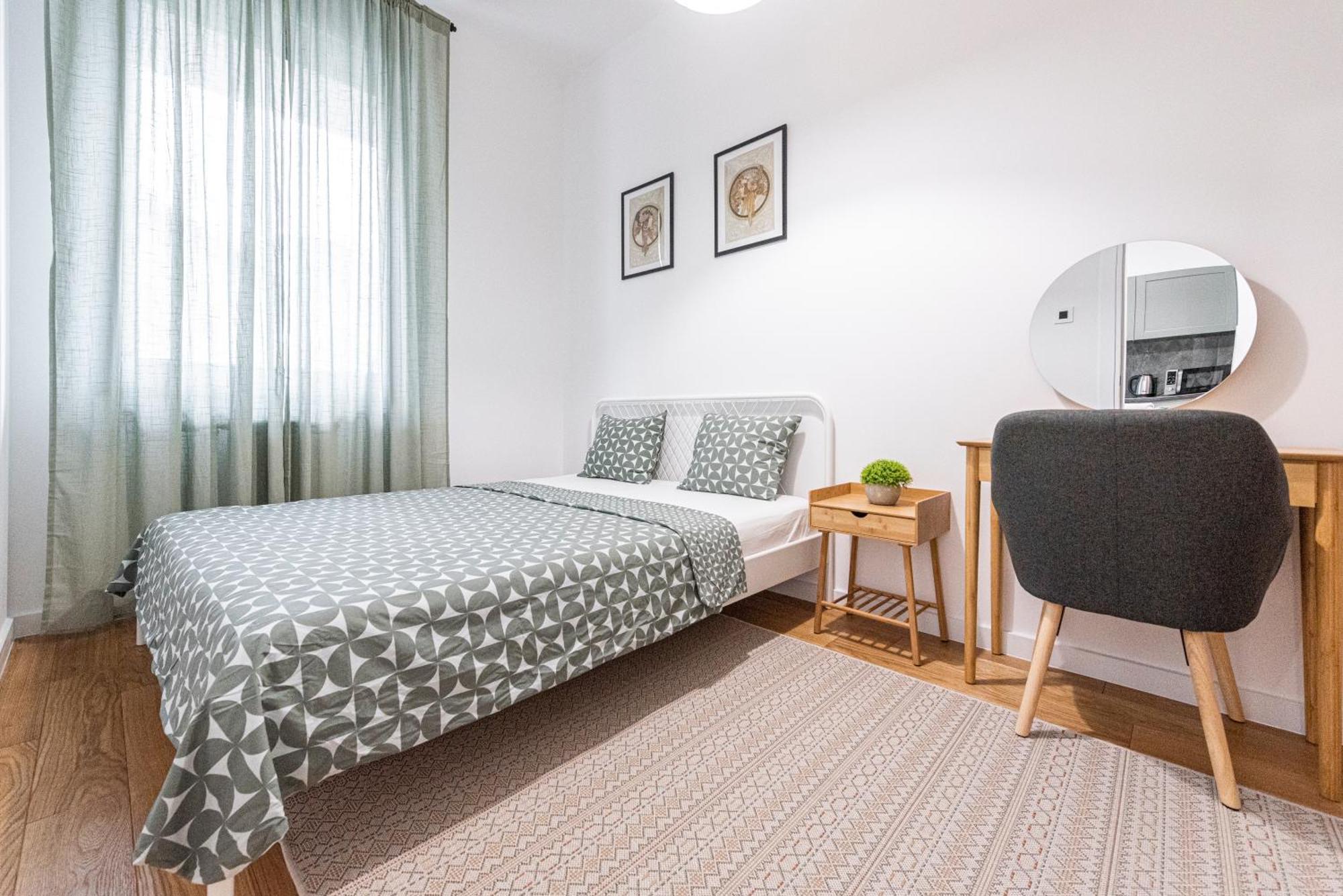 Vertigo One Bedroom Apartment - Free Private Parking-Fast Wi-Fi Νόβι Σαντ Εξωτερικό φωτογραφία