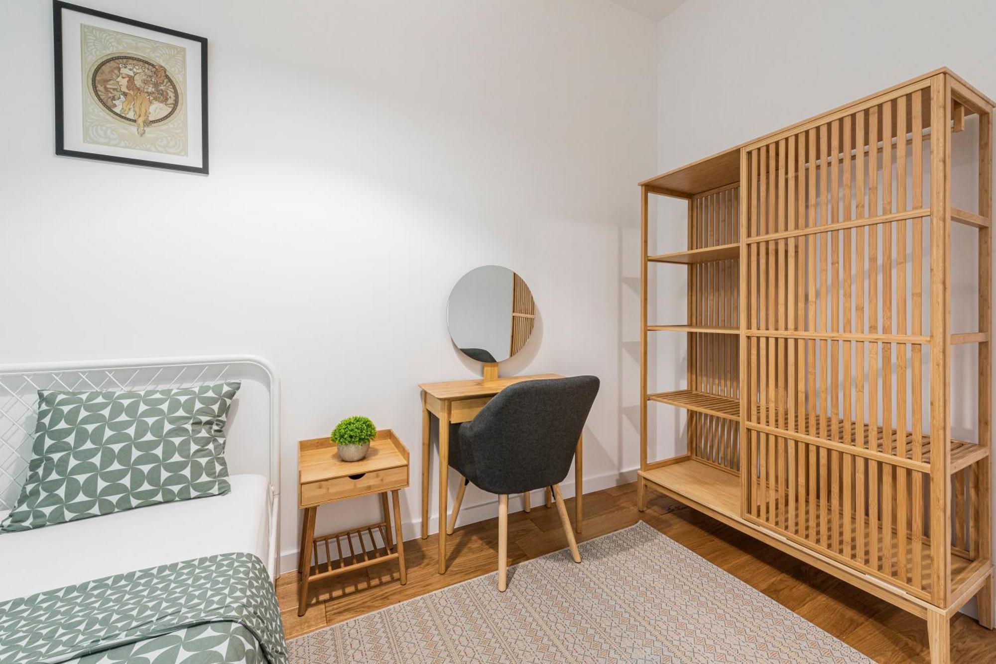 Vertigo One Bedroom Apartment - Free Private Parking-Fast Wi-Fi Νόβι Σαντ Εξωτερικό φωτογραφία